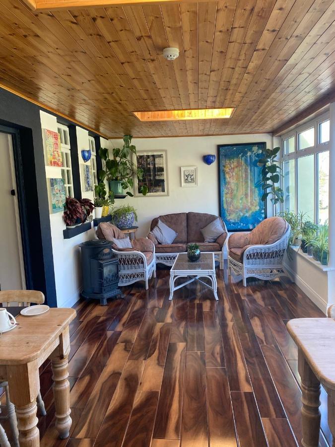 Quay Lodge Westport Luaran gambar